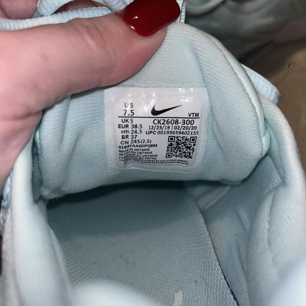 Nike Air Max 270 React ENG Teal White Athletic Lace Up Sneakers Women Size 7.5